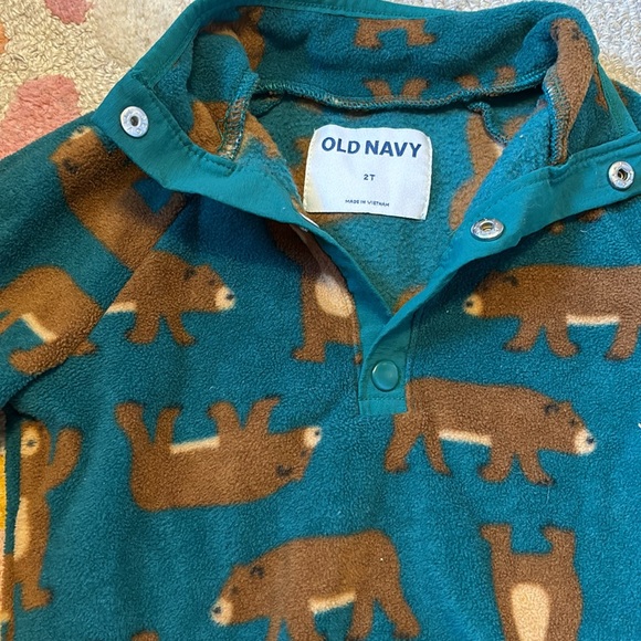 kids old navy pullover - Picture 2 of 2